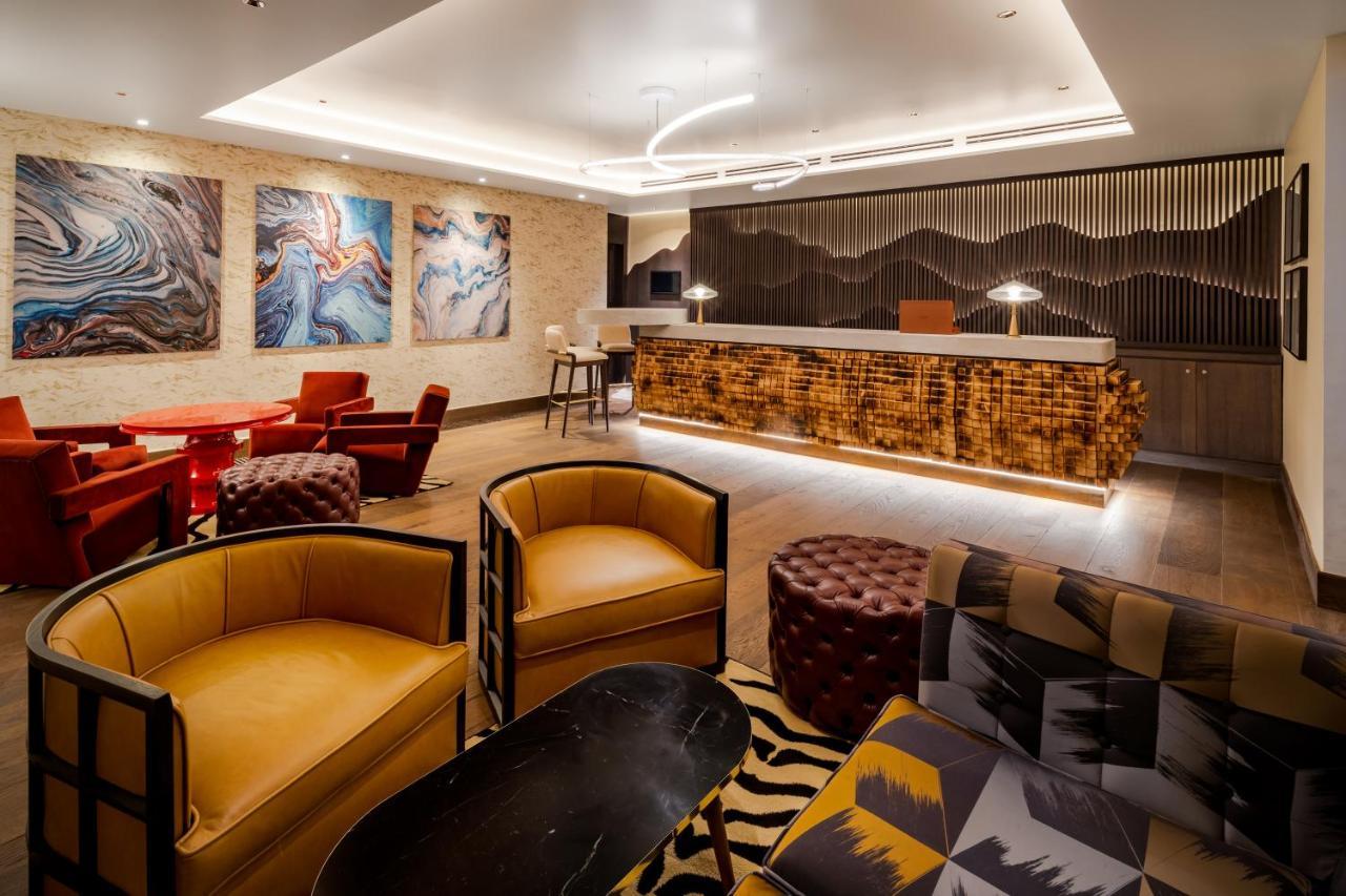 Five Zurich - Luxury City Resort Eksteriør bilde The lounge at the airport