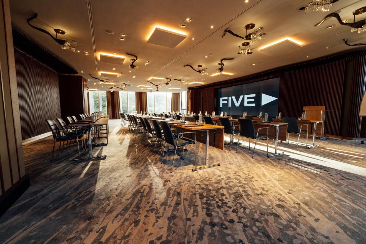 Five Zurich - Luxury City Resort Eksteriør bilde The Five Conference Centre