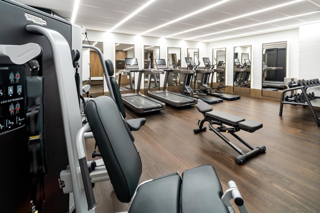 Five Zurich - Luxury City Resort Eksteriør bilde The gym at the hotel